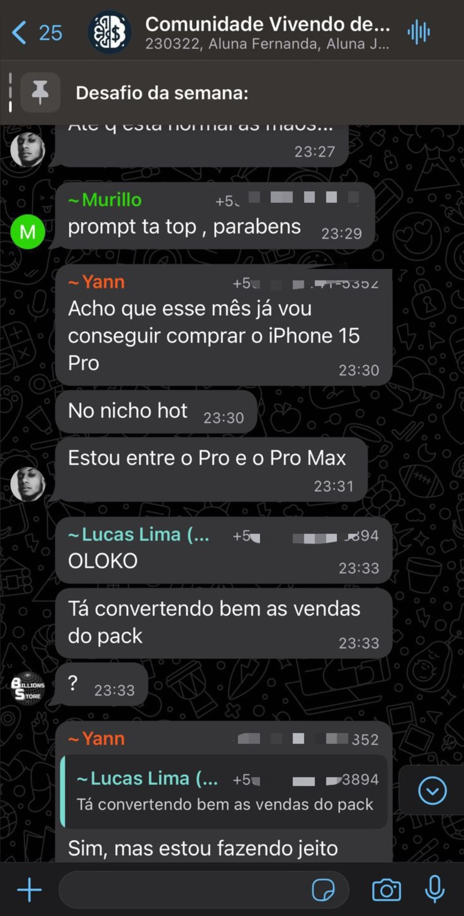 Conversas na comunidade mostrando alunos comprando iPhone e vendendo packs